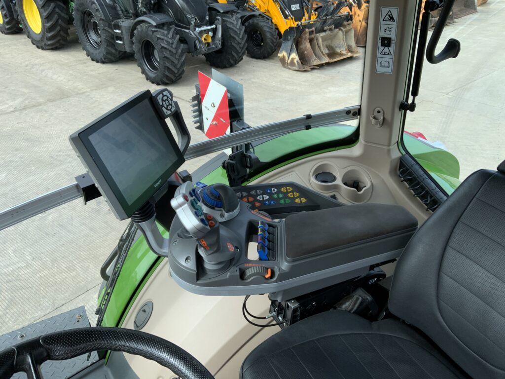 Fendt 936 Profi+ Tractor (ST26906)