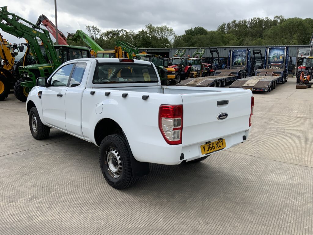 Ford Ranger 2.2 TDCi XL Pickup Double Cab (ST26396)