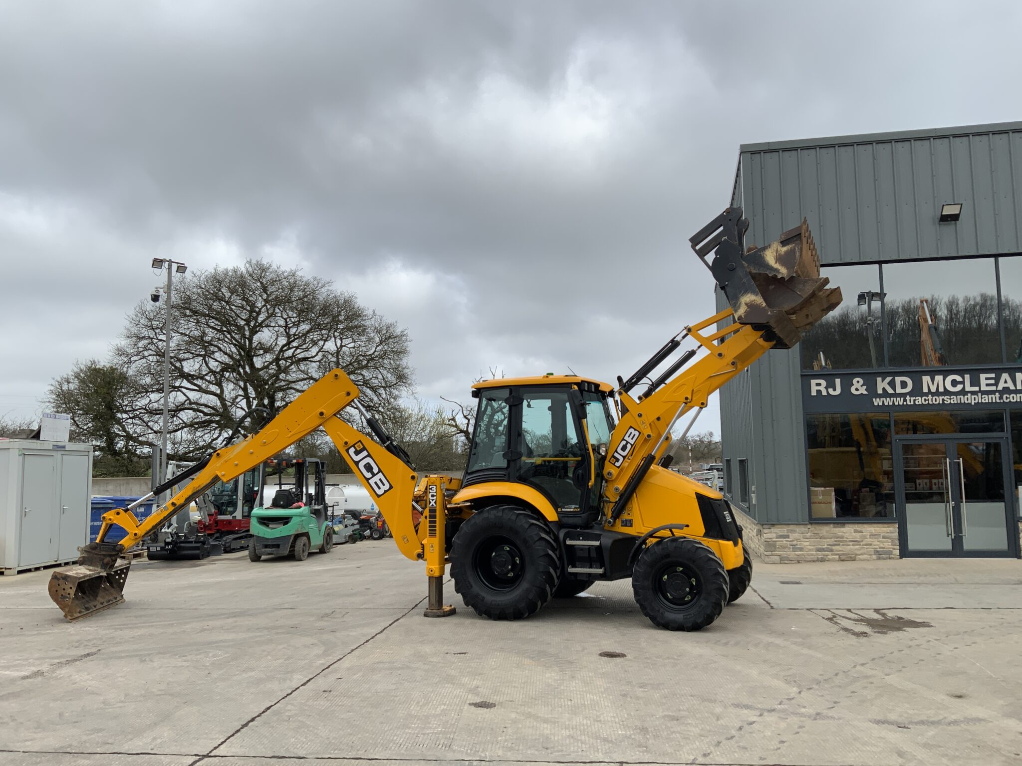 jcb-3cx-site-master-pro-wheeled-digger-st25999-jcb-3cx-site-master-pro-wheeled-digger-st25999-img-8956-2048x1536-1