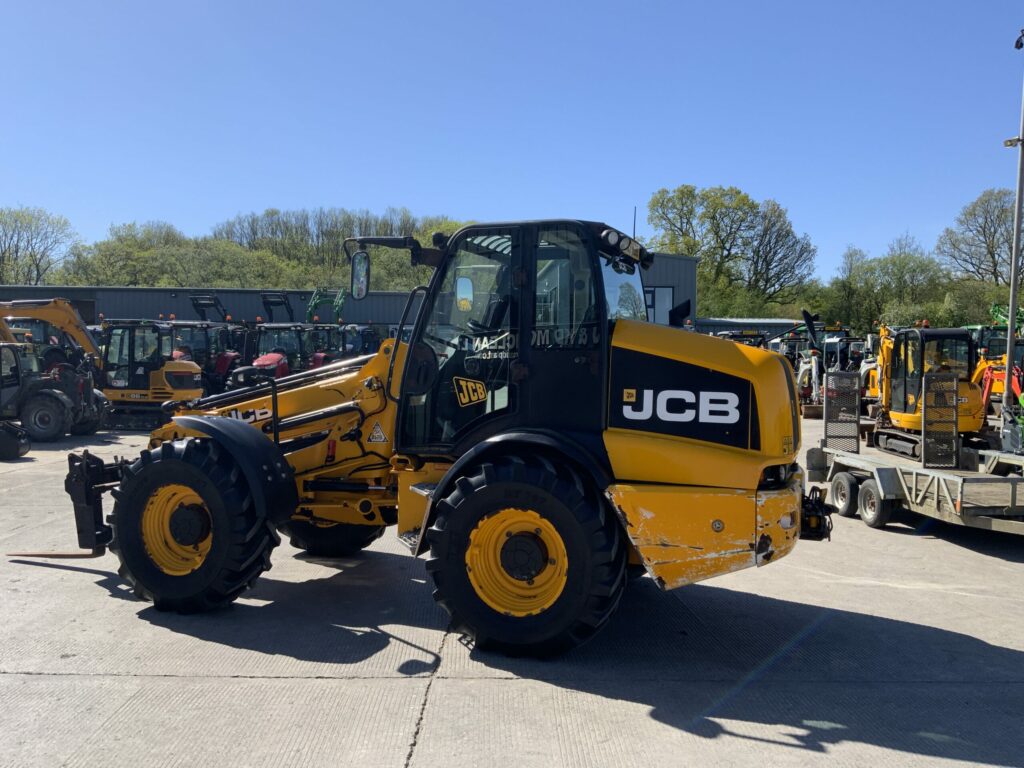 JCB TM320S Agri Pivot Steer Telehandler (ST26266)