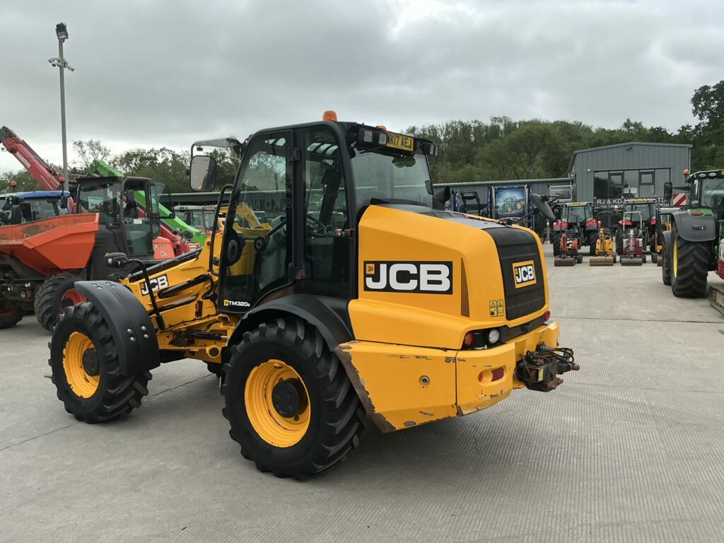 JCB TM320s Pivot Steer Telehandler (ST26310)