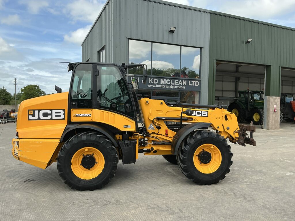 JCB TM320s Pivot Steer Telehandler (ST26636)