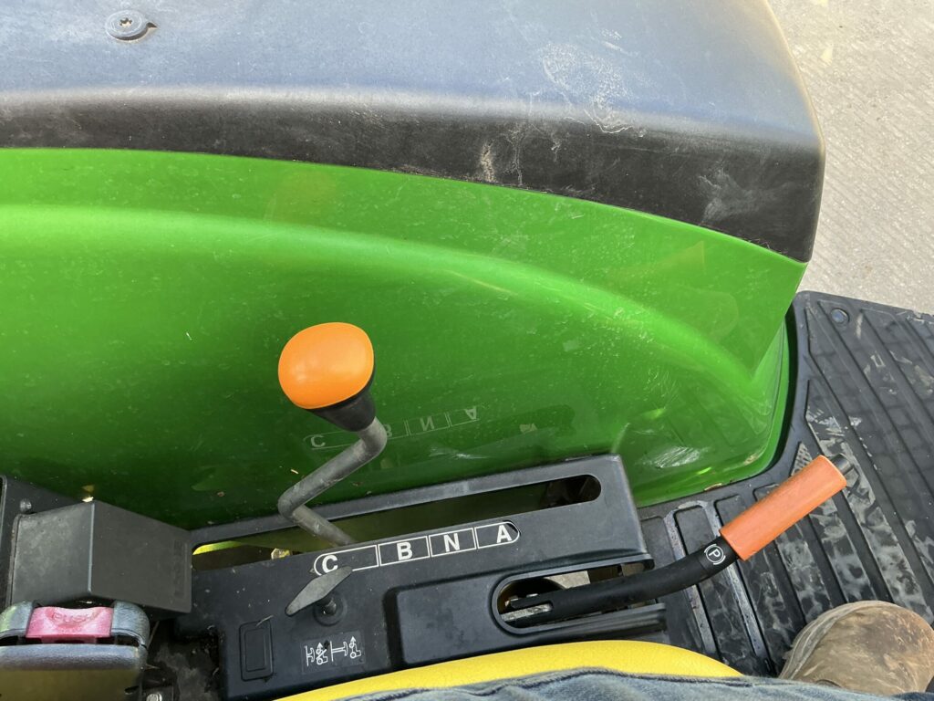 John Deere 4049M Tractor (ST26251)
