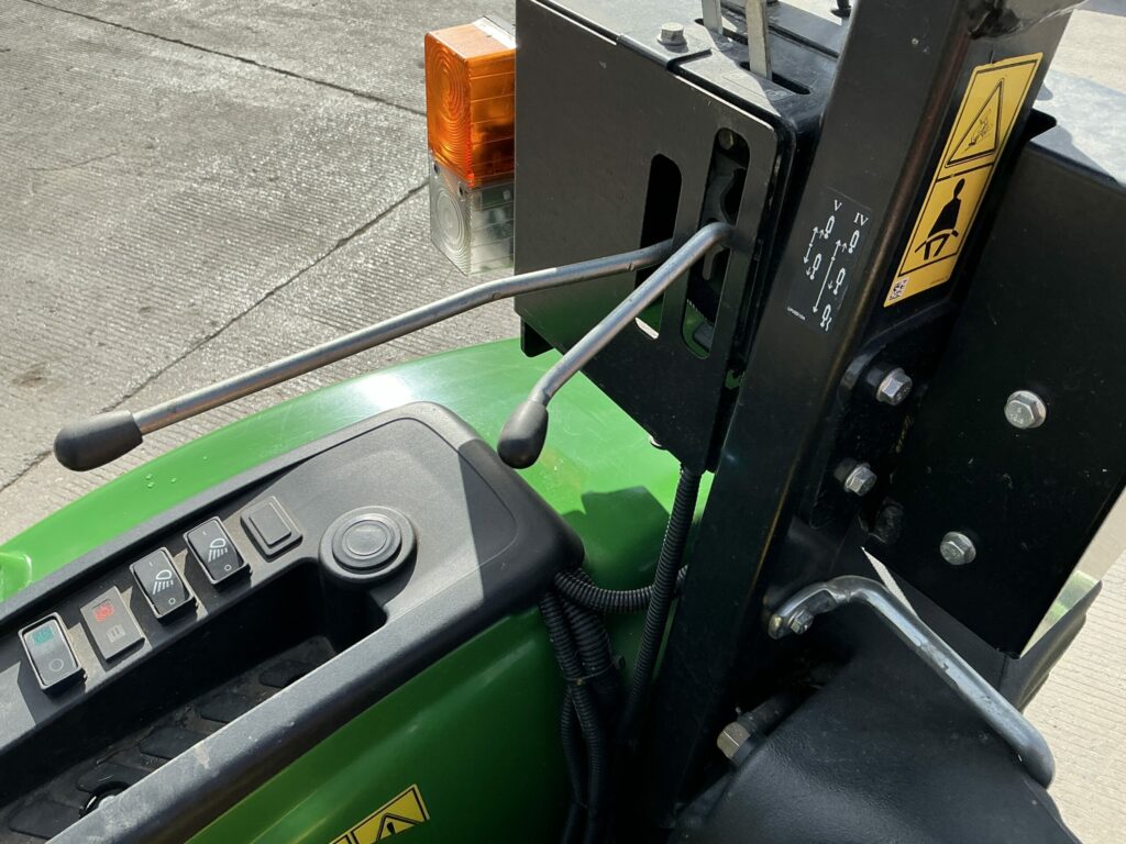 John Deere 4049M Tractor (ST26251)