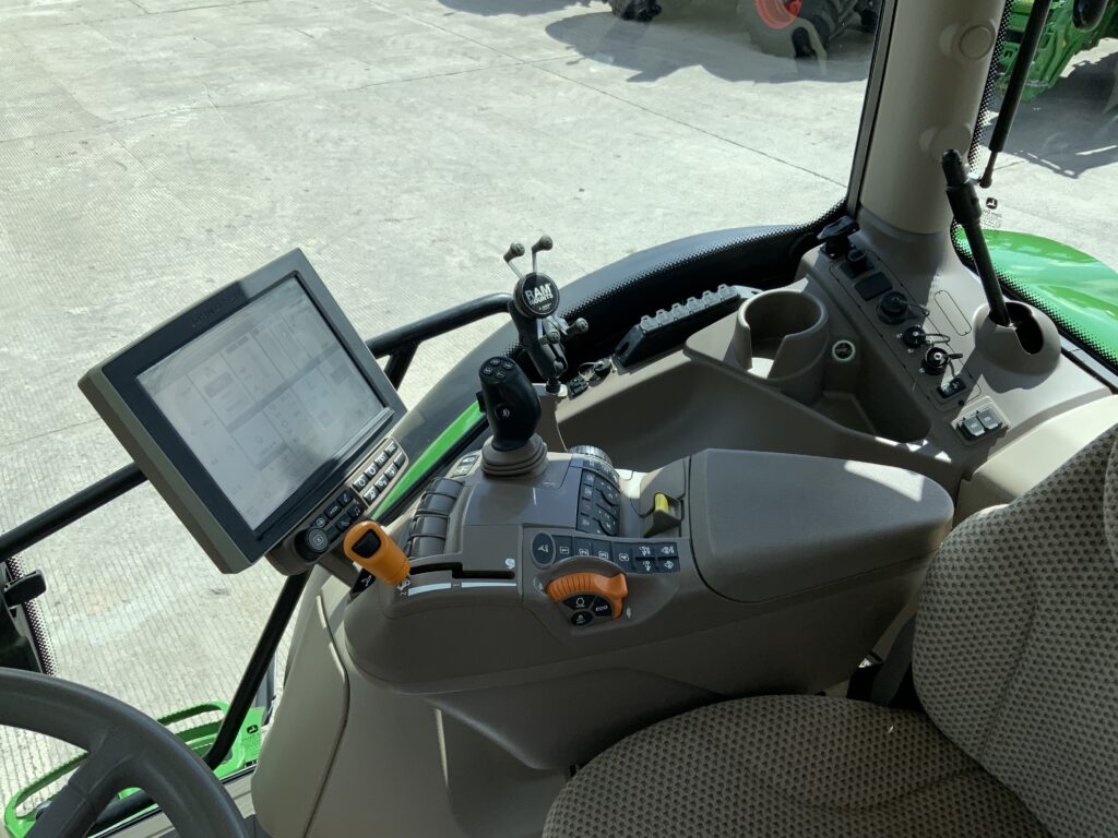 John Deere 6130R Premium Edition Tractor (ST27014)