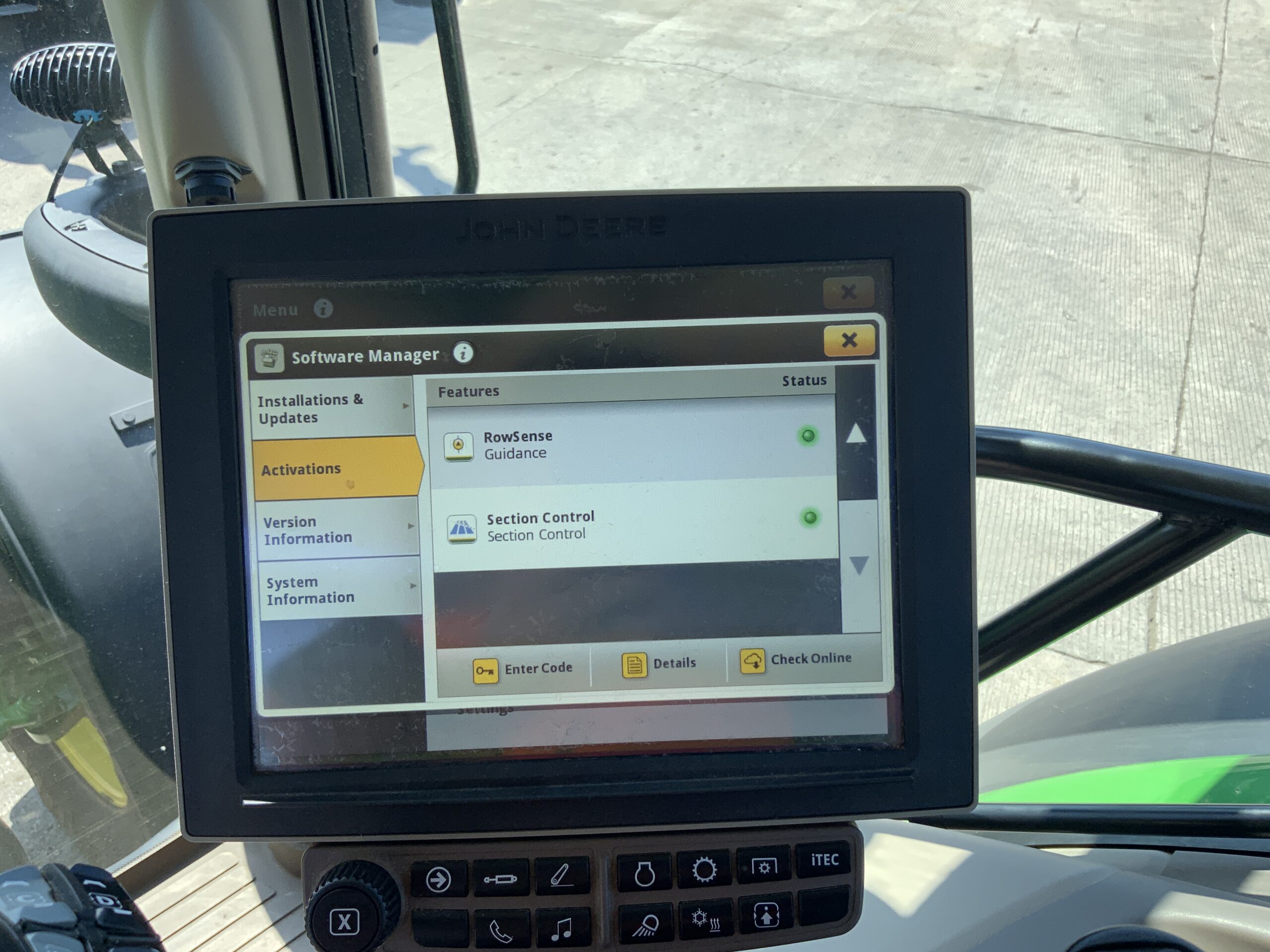 John Deere 6195R Ultimate Edition Tractor (ST26803)