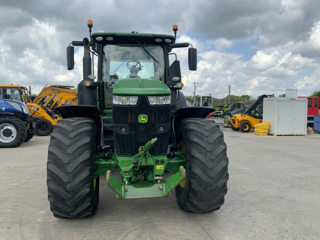 John Deere 7310R Tractor (ST22840)