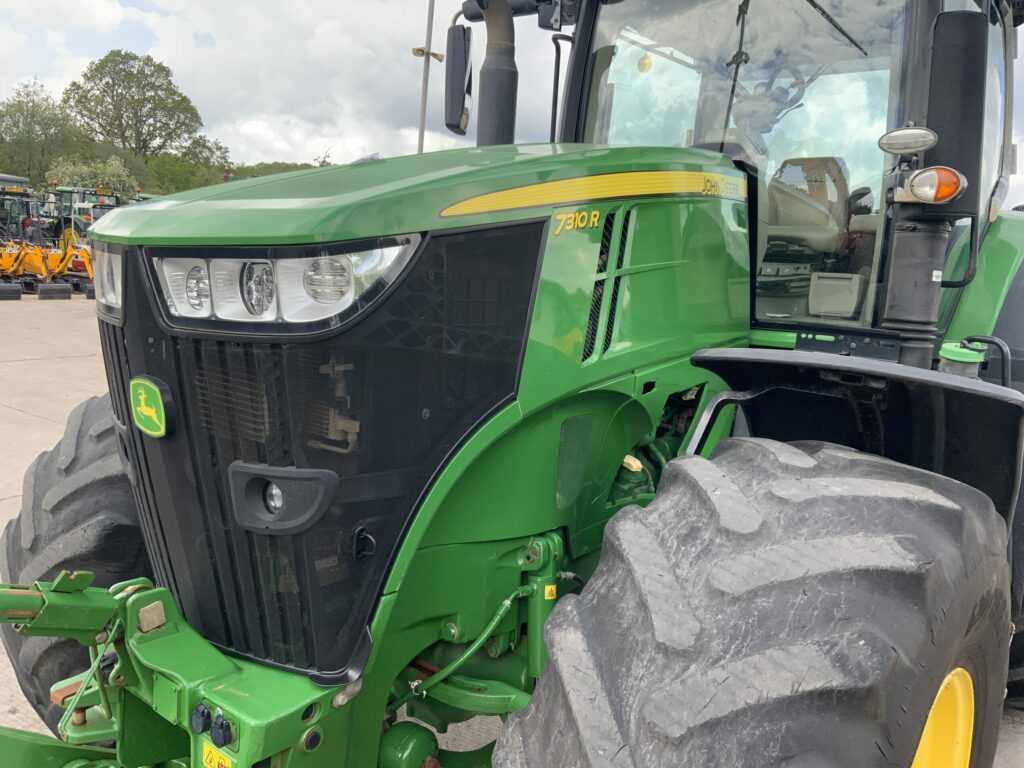 John Deere 7310R Tractor (ST22840)