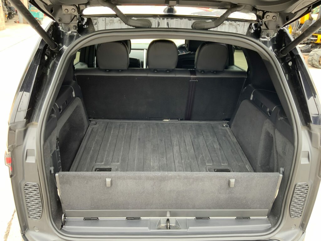 Land Rover Discovery 3.0 D350 MHEV Dynamic HSE Auto (ST22493)