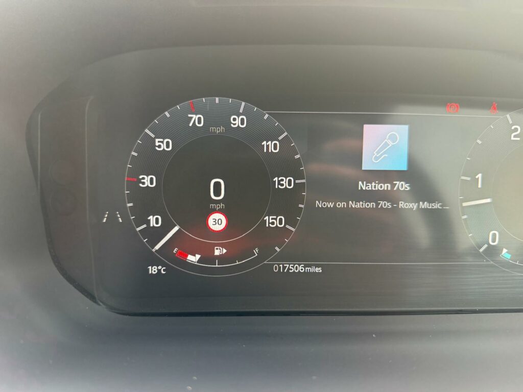 Land Rover Discovery 3.0 D350 MHEV Dynamic HSE Commercial (ST21679)
