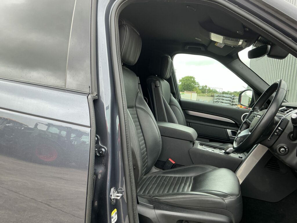 Land Rover Discovery 3.0 D350 MHEV Dynamic HSE Commercial (ST21679)