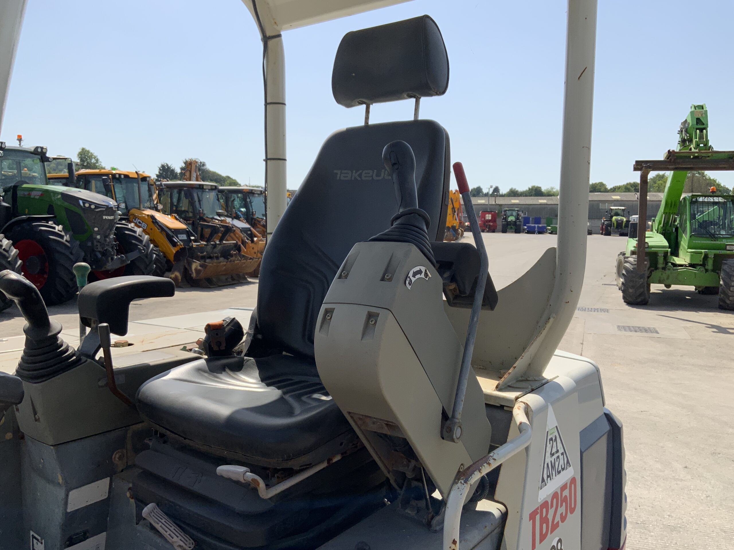 Takeuchi TB250 Digger (ST24283)