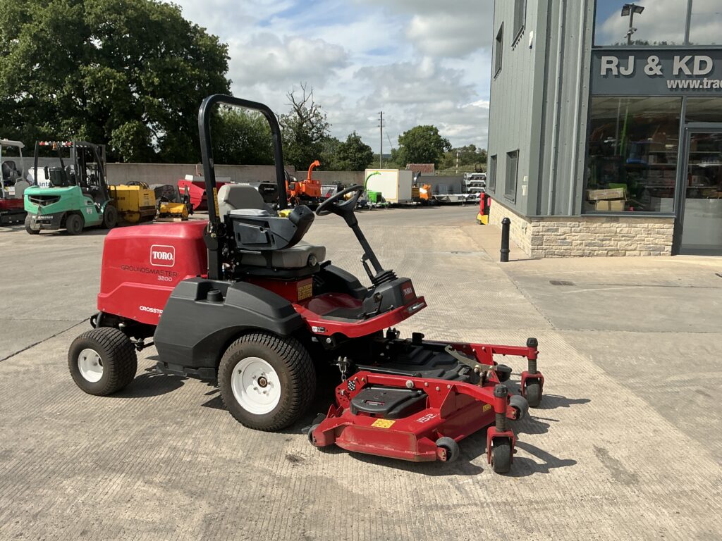 Toro Ground Master 3200 Out Front Mower (ST25273)