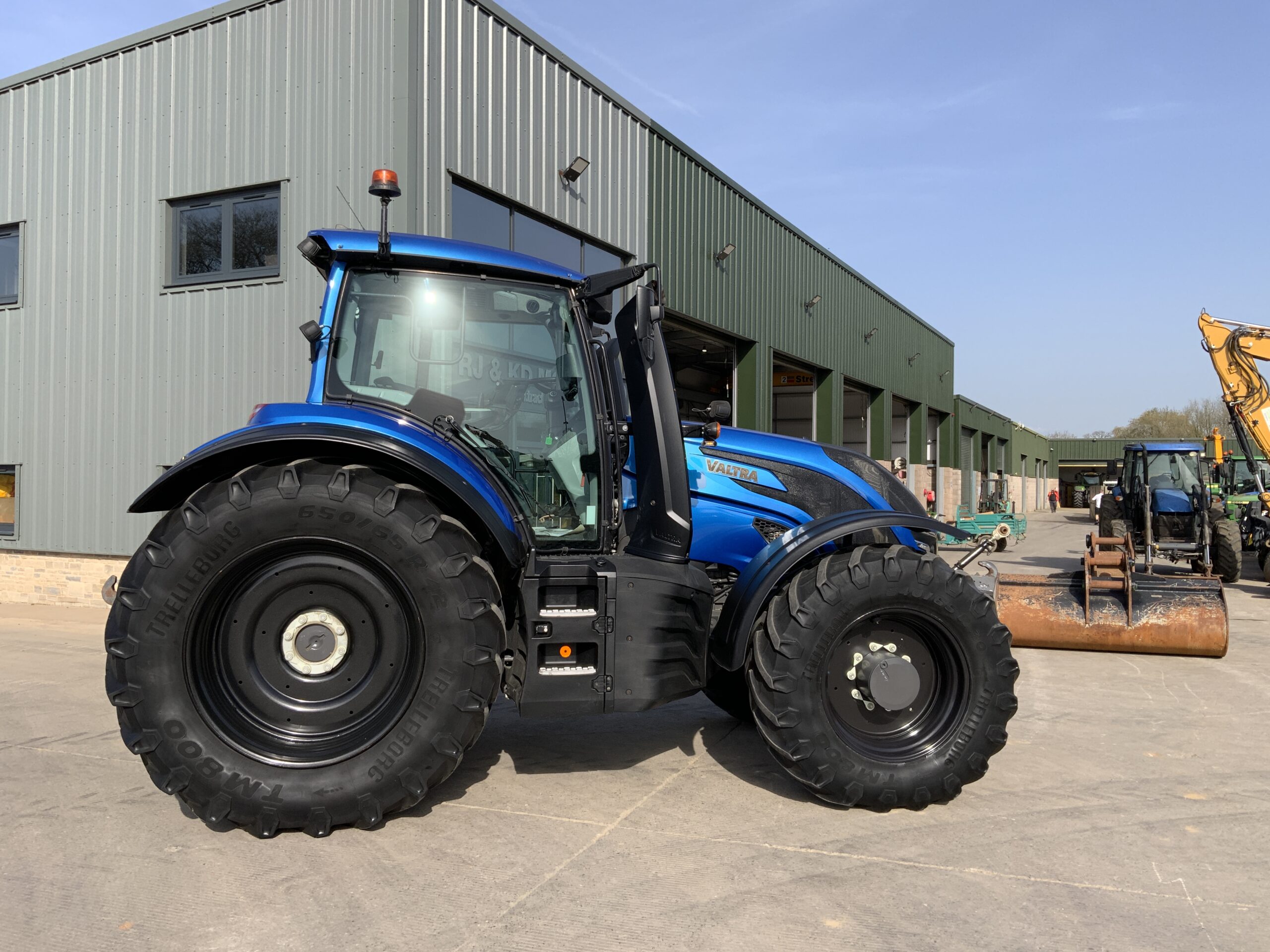 Valtra T175 Versu Tractor (ST26261)
