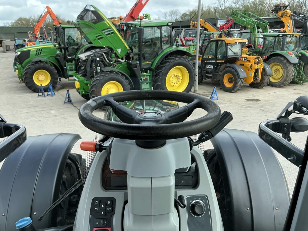 Valtra T194 Versu Unlimited (ST26337)