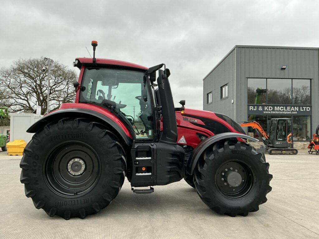 Valtra T255 Active Tractor (ST25717)