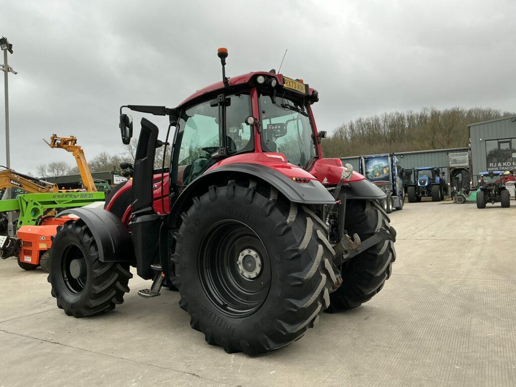 Valtra T255 Active Tractor (ST25717)