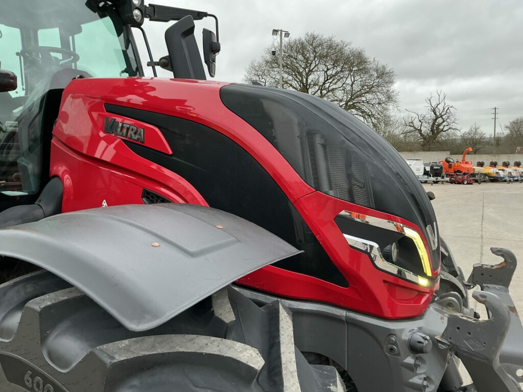 Valtra T255 Active Tractor (ST25717)