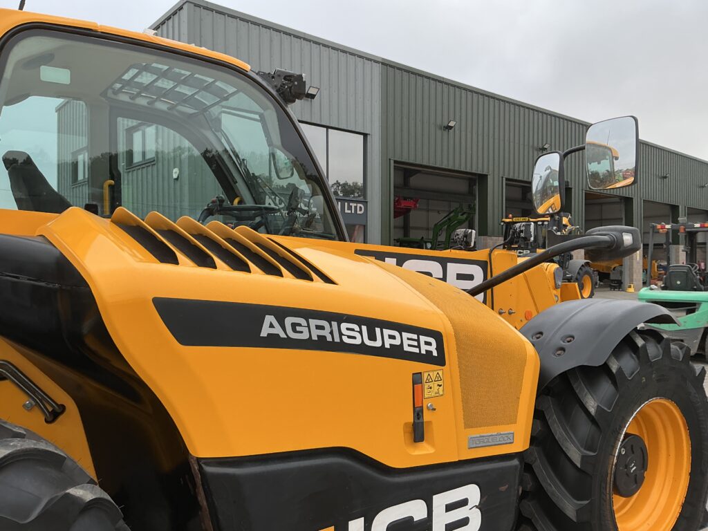 JCB 542-70 Agri Super Telehandler (ST26922)