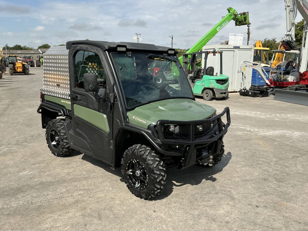John Deere 865M Gator (ST27317)