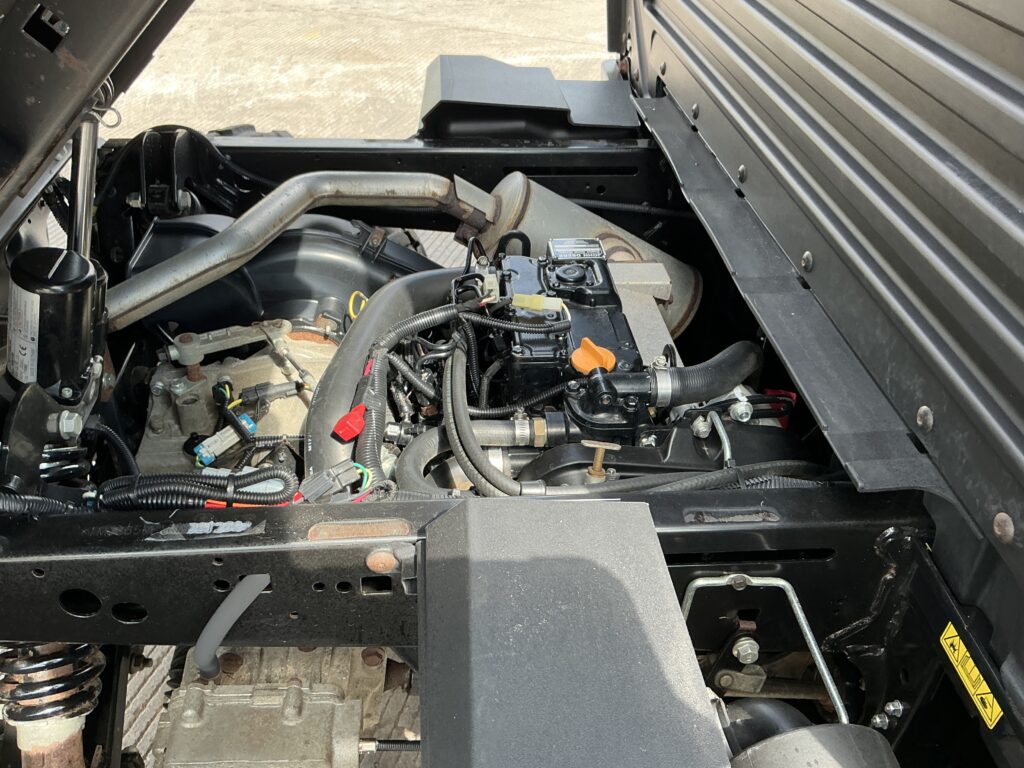 John Deere 865M Gator (ST27317)