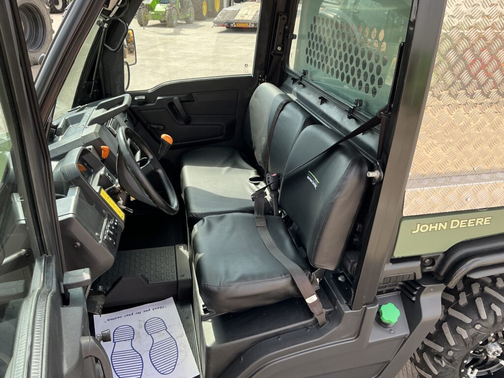 John Deere 865M Gator (ST27317)