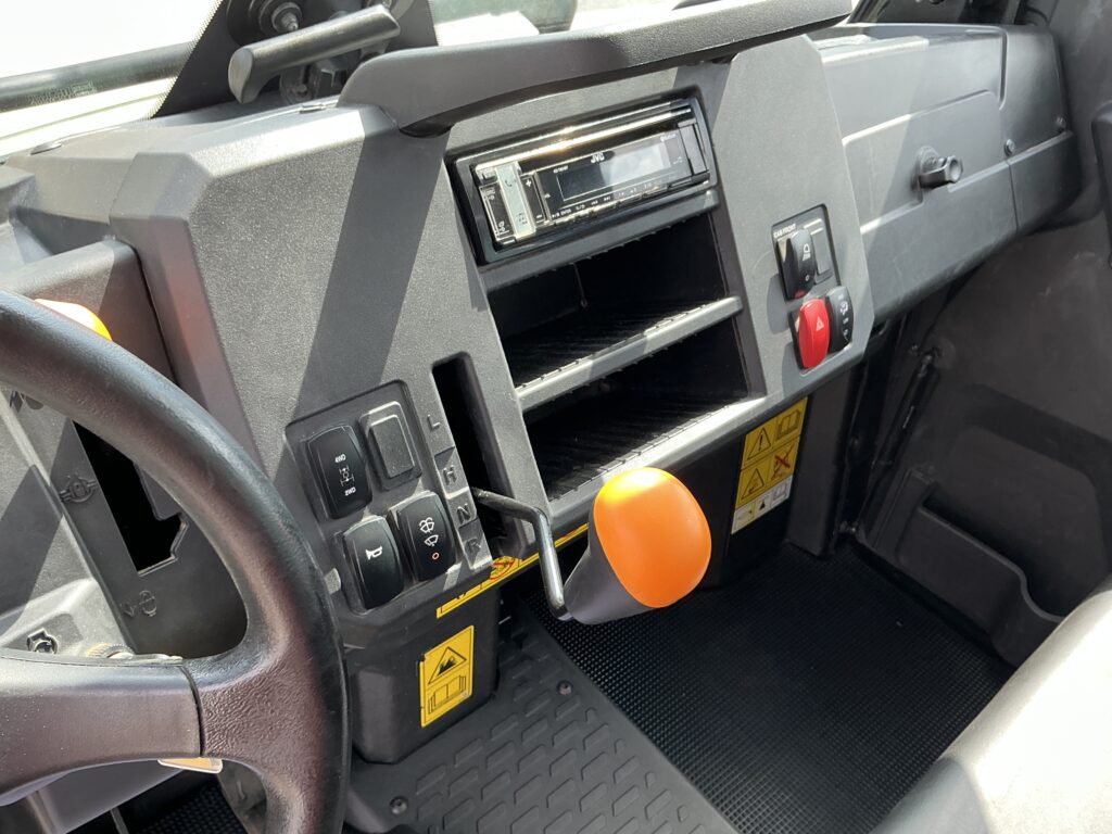 John Deere 865M Gator (ST27317)