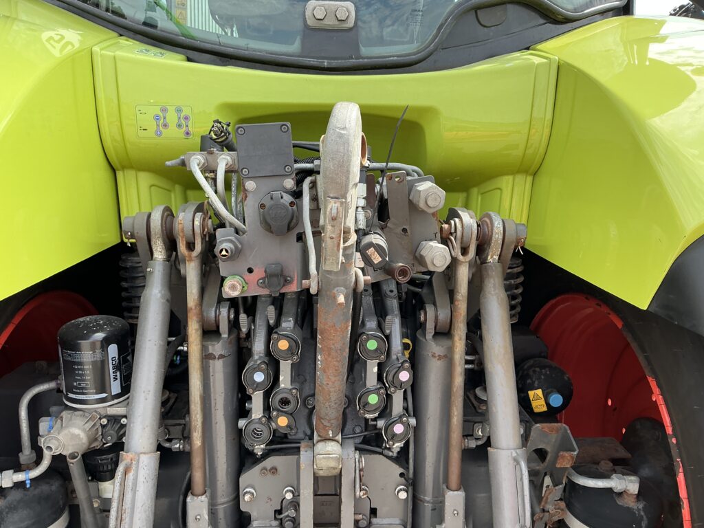 Claas Arion 630 Tractor (ST26767)