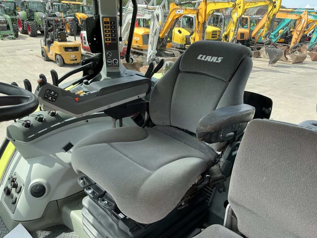 Claas Arion 630 Tractor (ST26767)