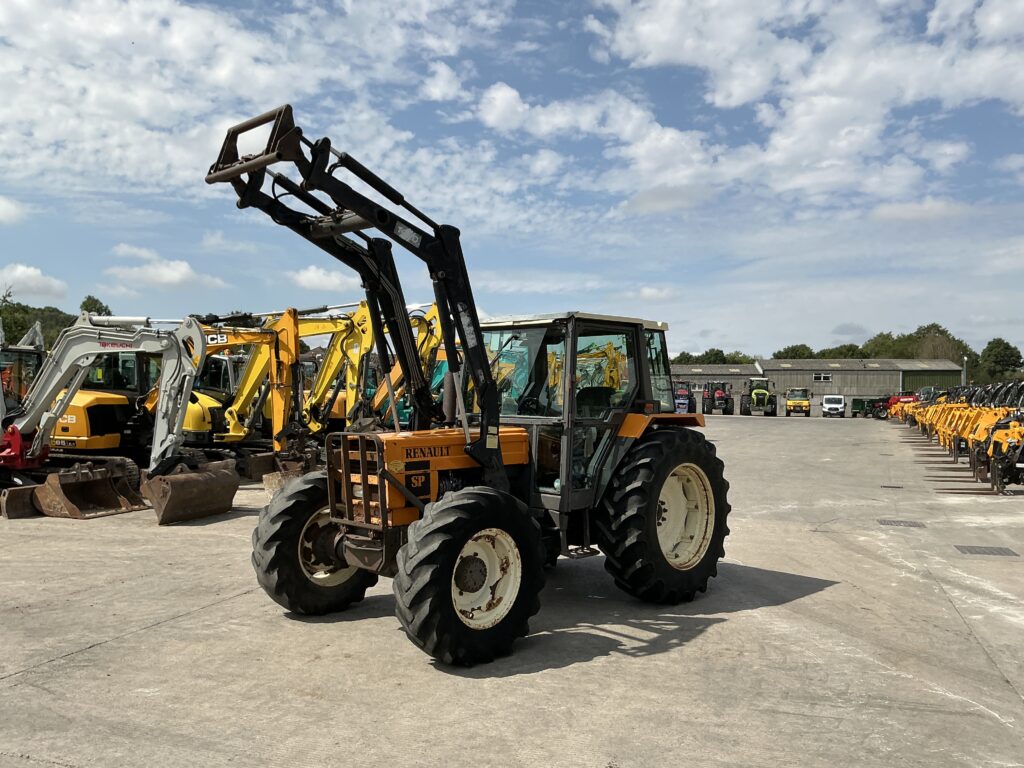 Renault SP Tracto-Control Tractor (ST26998)