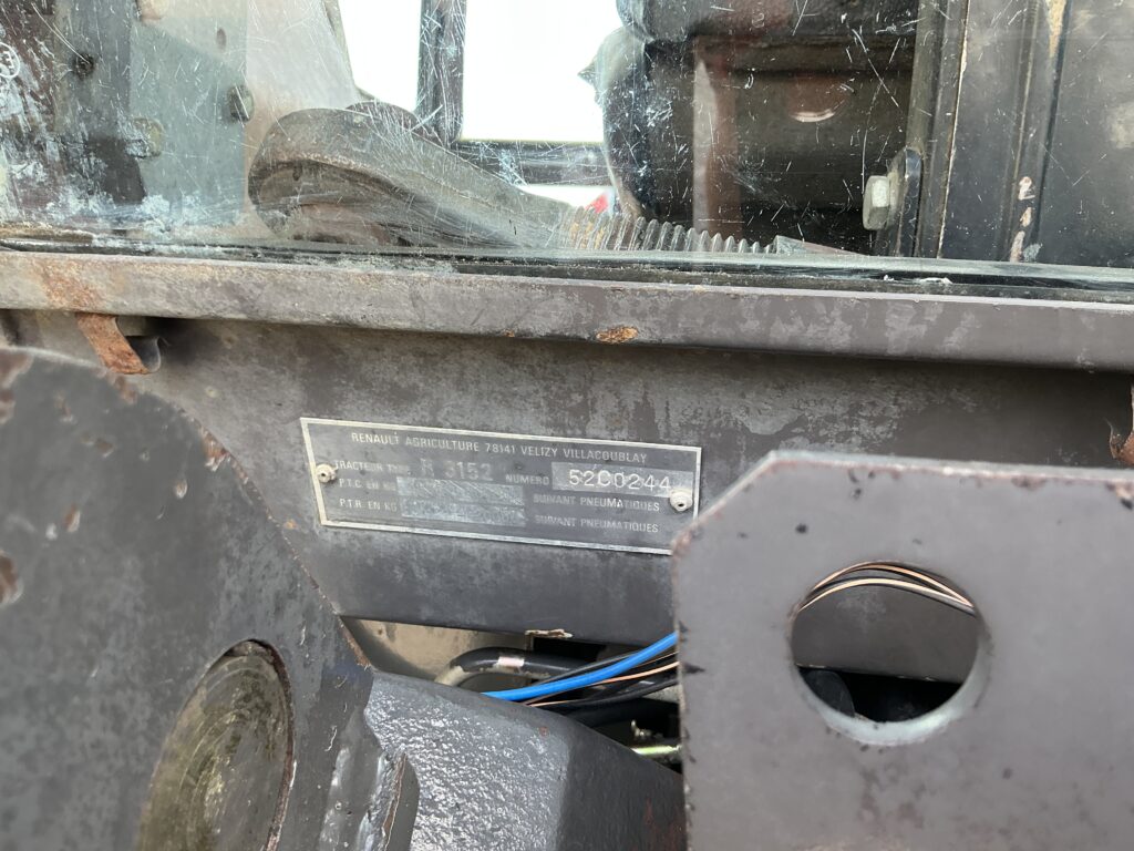 Renault SP Tracto-Control Tractor (ST26998)