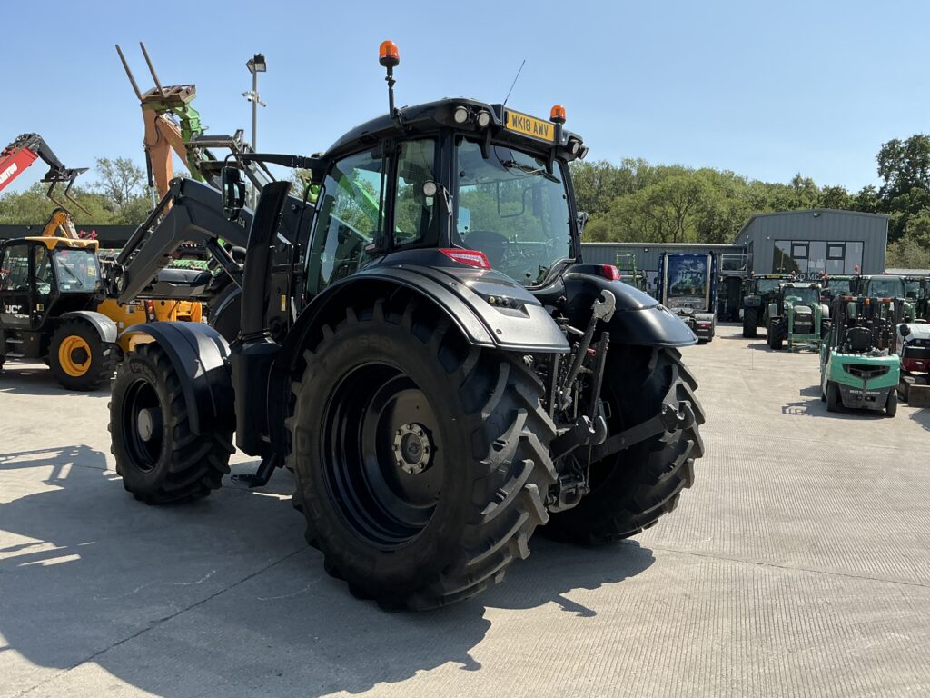 Valtra T174 Active Unlimited Tractor (ST25060)