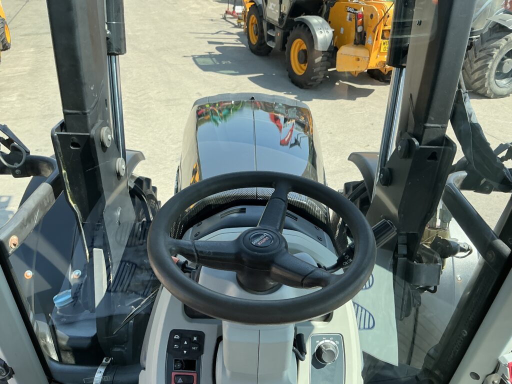 Valtra T174 Active Unlimited Tractor (ST25060)