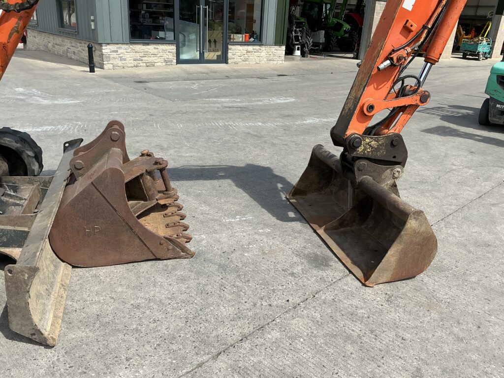 Hitachi Zaxis 85 USB LC-3 Digger (ST27141)