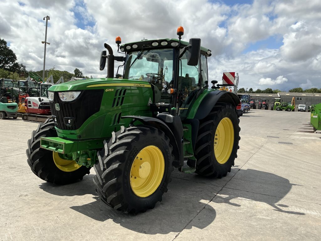 John Deere 6215R Premium Edition Tractor (ST26328)