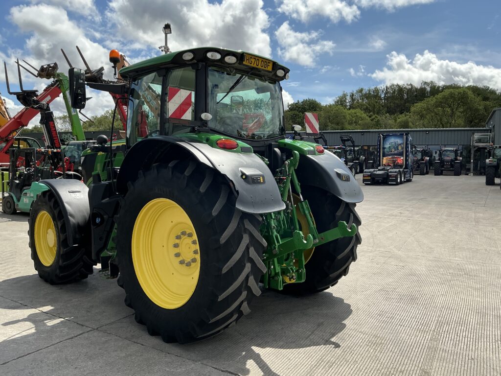 John Deere 6215R Premium Edition Tractor (ST26328)