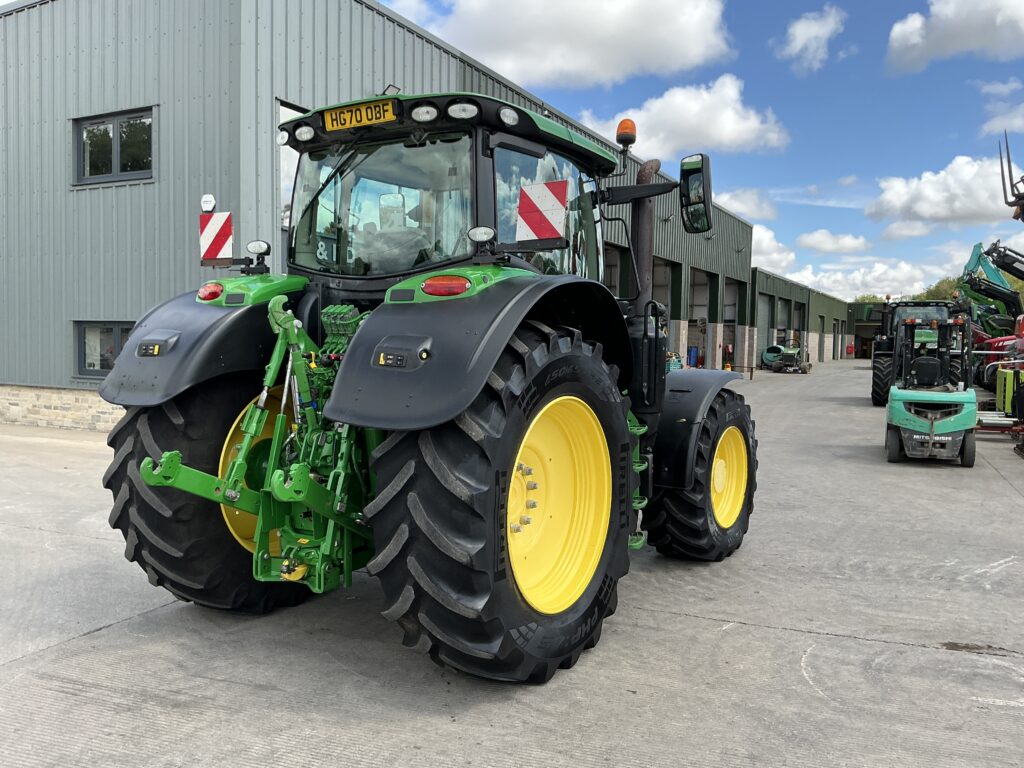 John Deere 6215R Premium Edition Tractor (ST26328)