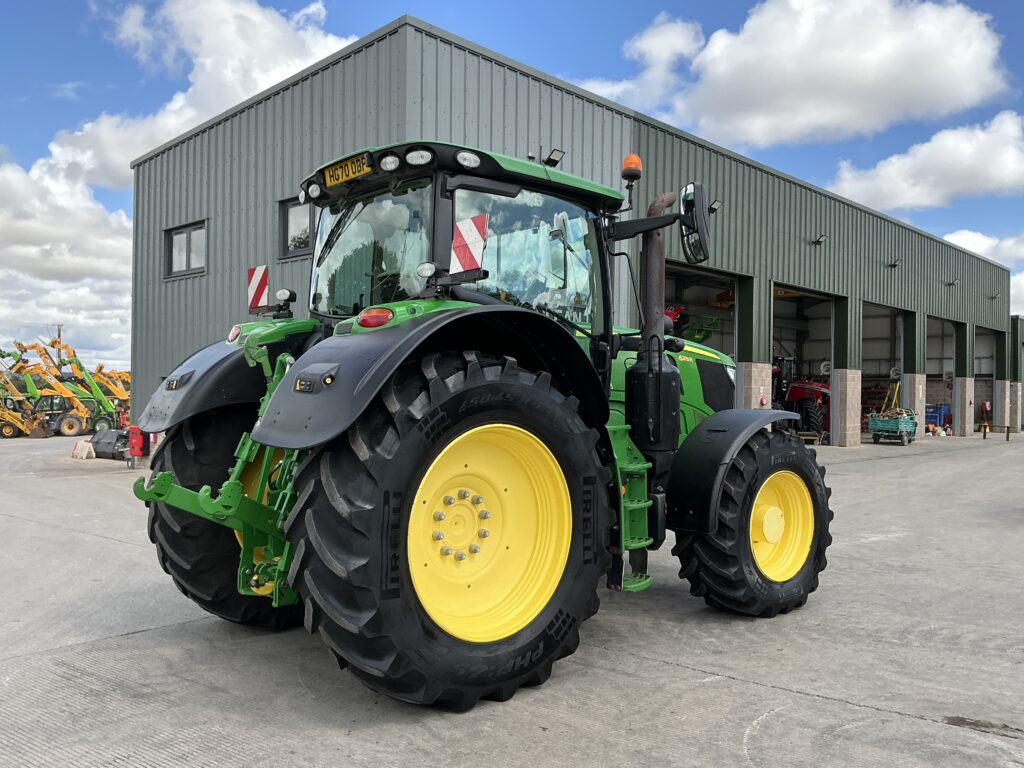 John Deere 6215R Premium Edition Tractor (ST26328)