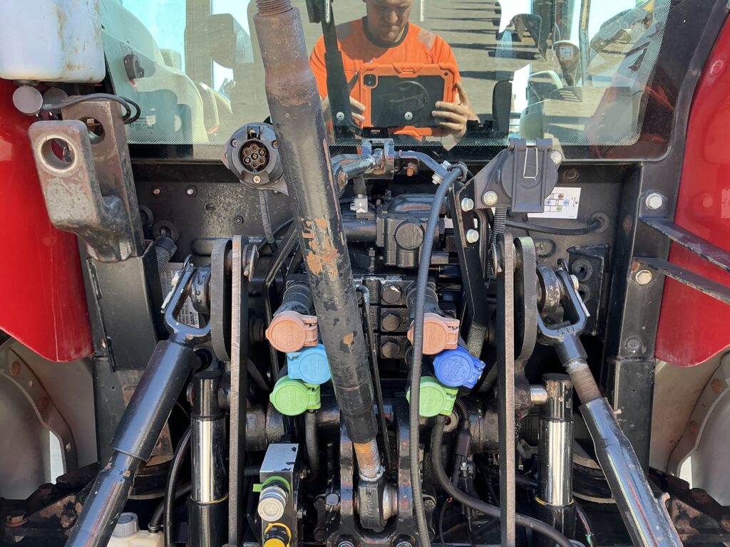 Case 115C Tractor (ST27271)