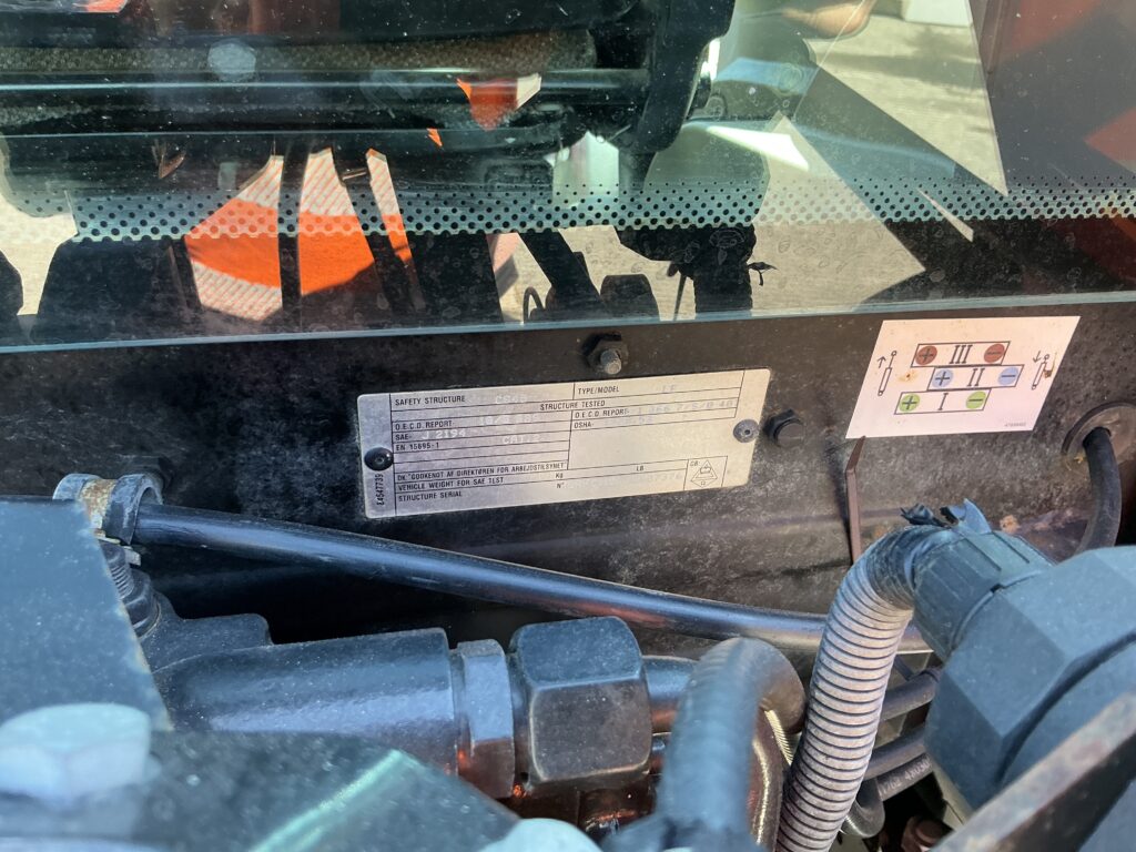 Case 115C Tractor (ST27271)