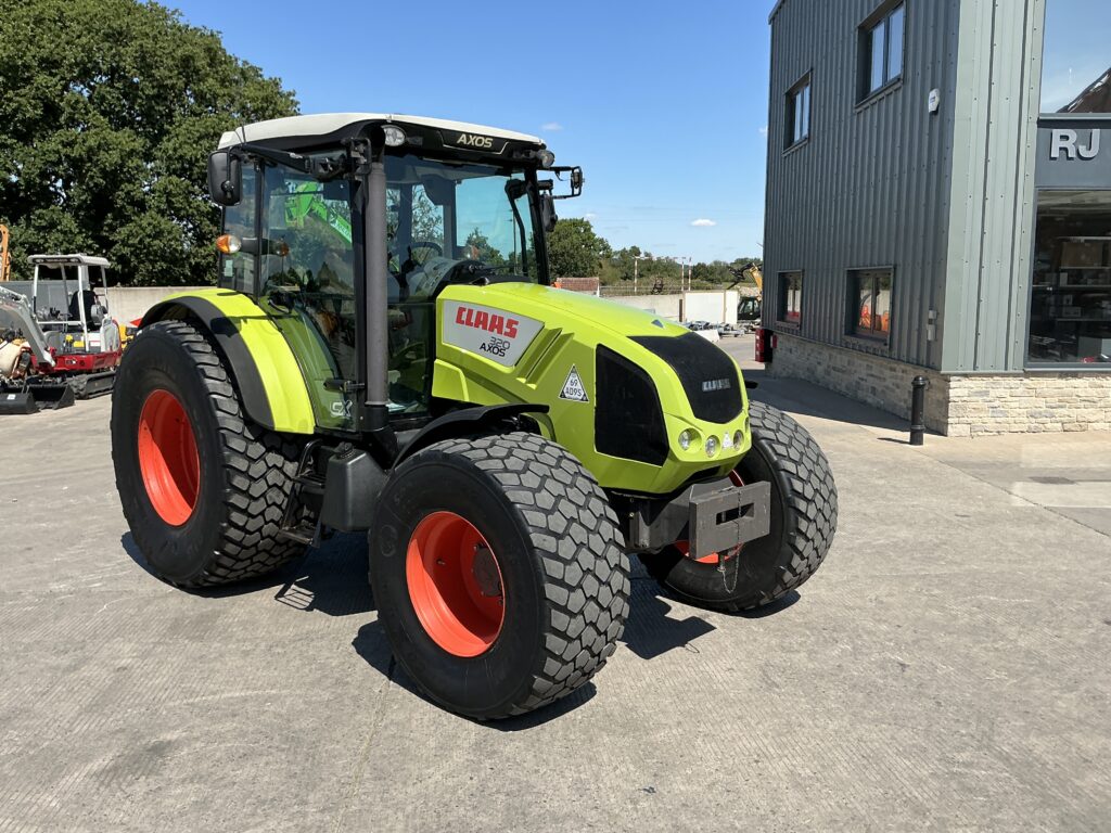 Claas 320 Axos Tractor (ST27313)