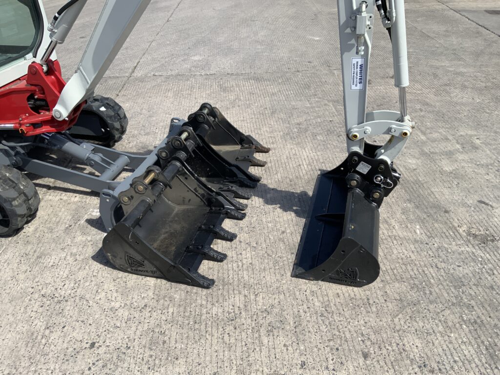 New Unused Takeuchi TB216