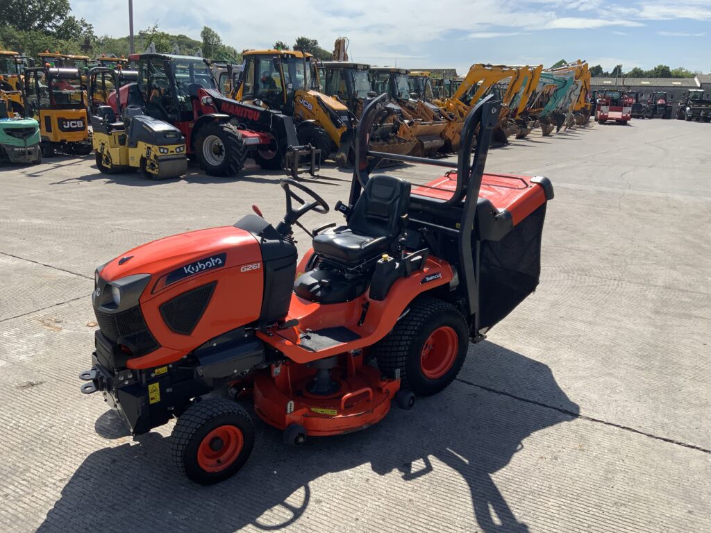 Kubota G261 Mower (ST26762)