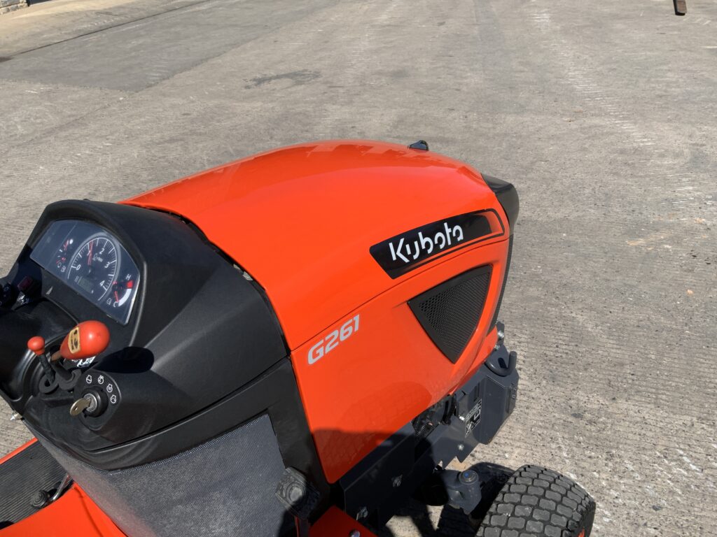 Kubota G261 Mower (ST26762)