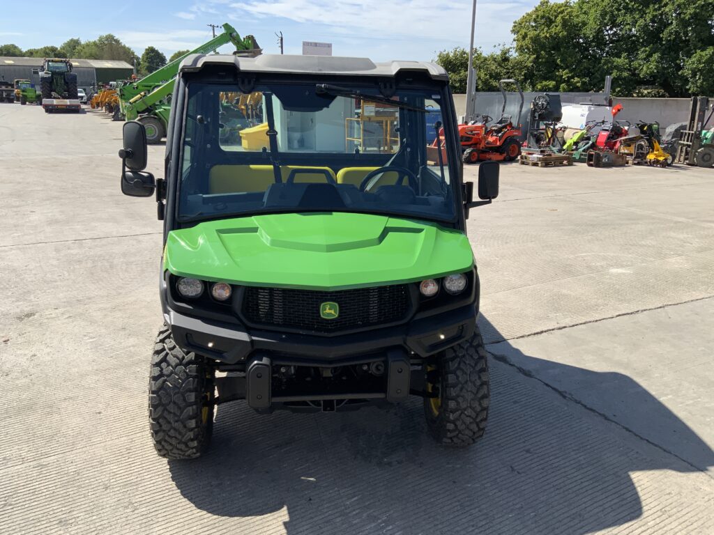 John Deere XUV 865M Gator ATV (ST27069)