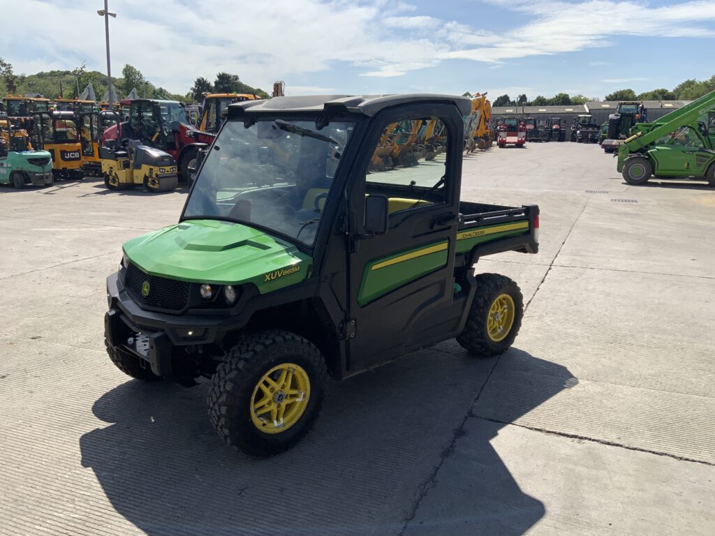 John Deere XUV 865M Gator ATV (ST27069)