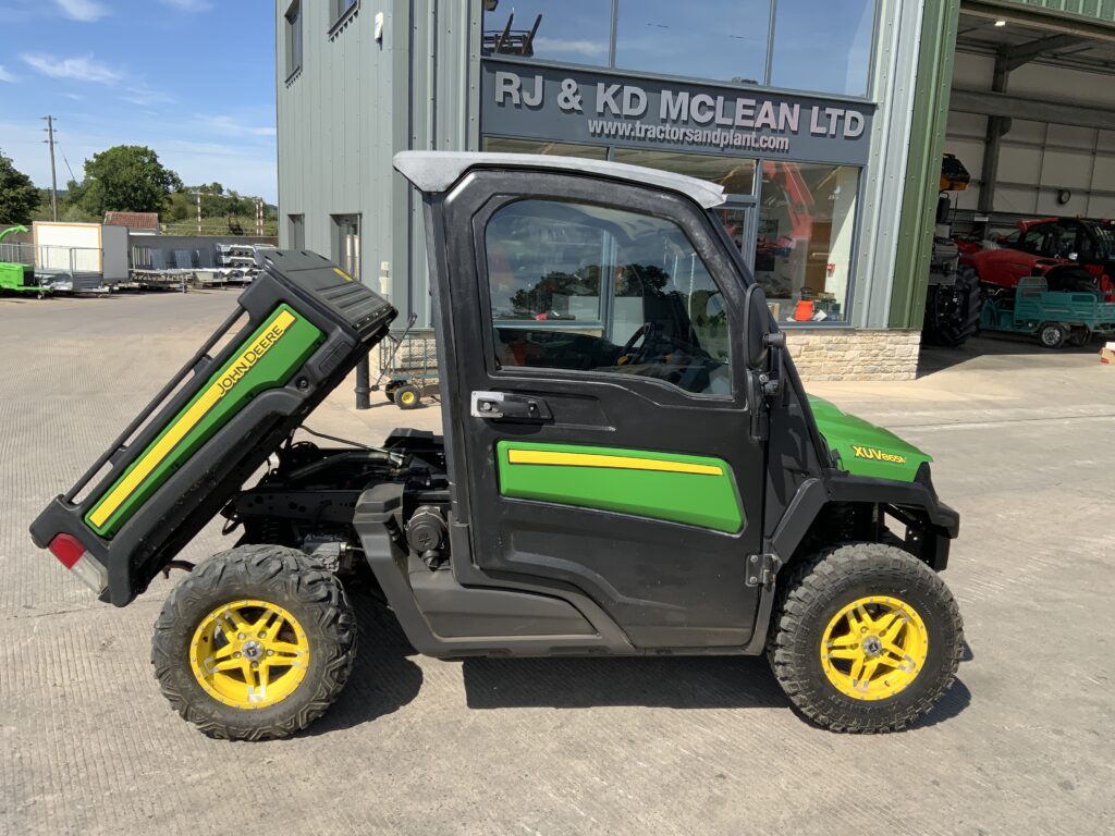 John Deere XUV 865M Gator ATV (ST27069)
