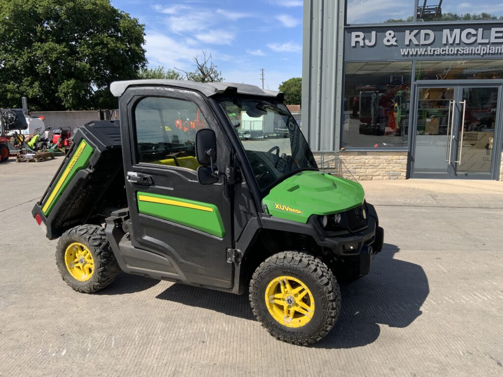 John Deere XUV 865M Gator ATV (ST27069)