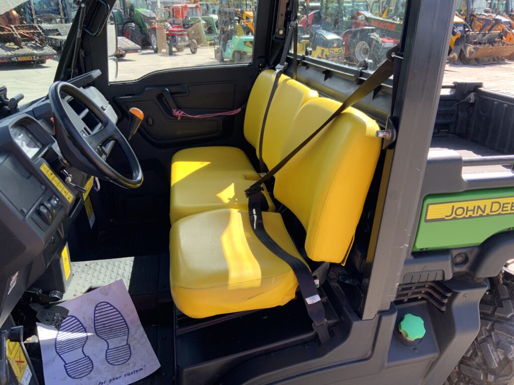 John Deere XUV 865M Gator ATV (ST27069)