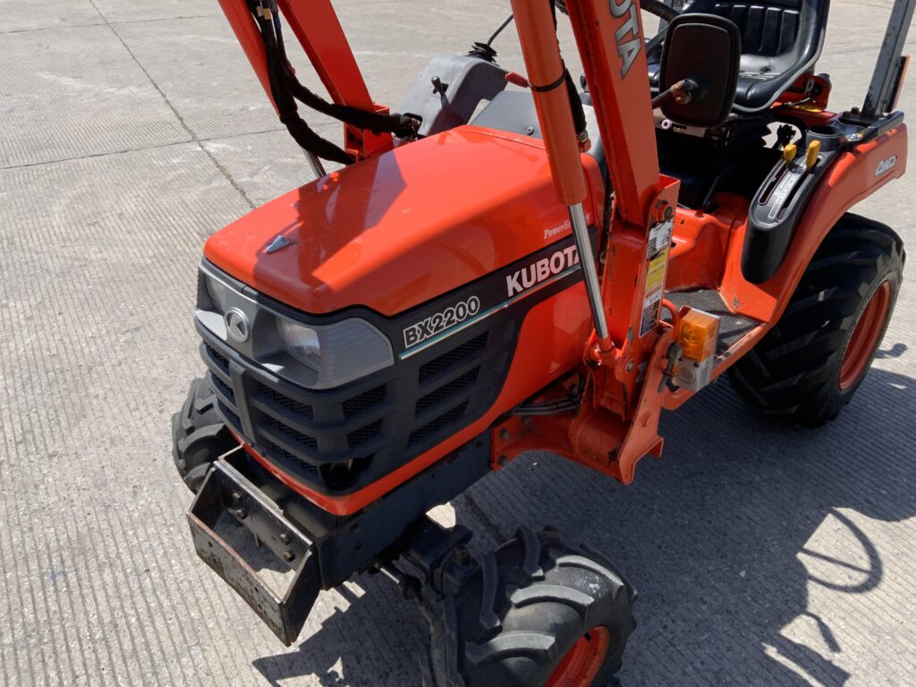 Kubota BX2200 Compact Tractor (ST26670)
